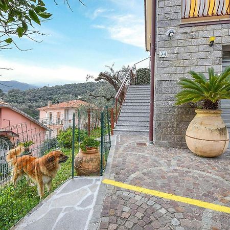 Beautiful Apartment In Moneglia With Kitchen Extérieur photo